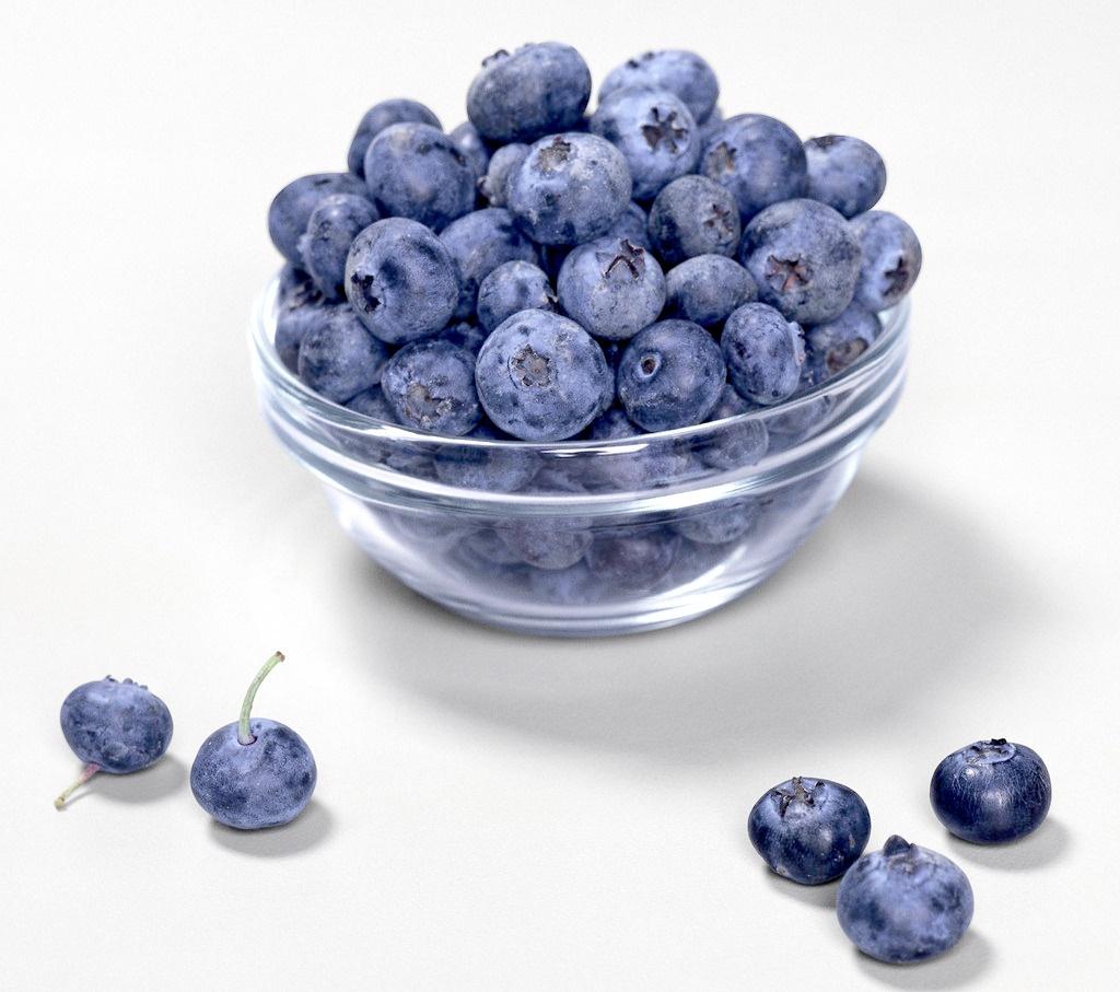 警惕“水果胃石”!连吃蓝莓竟致急诊,这些水果别贪嘴